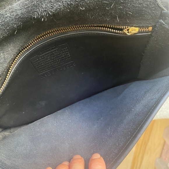 Vintage Coach Stewardess Bag in black leather - Picture 12 of 13